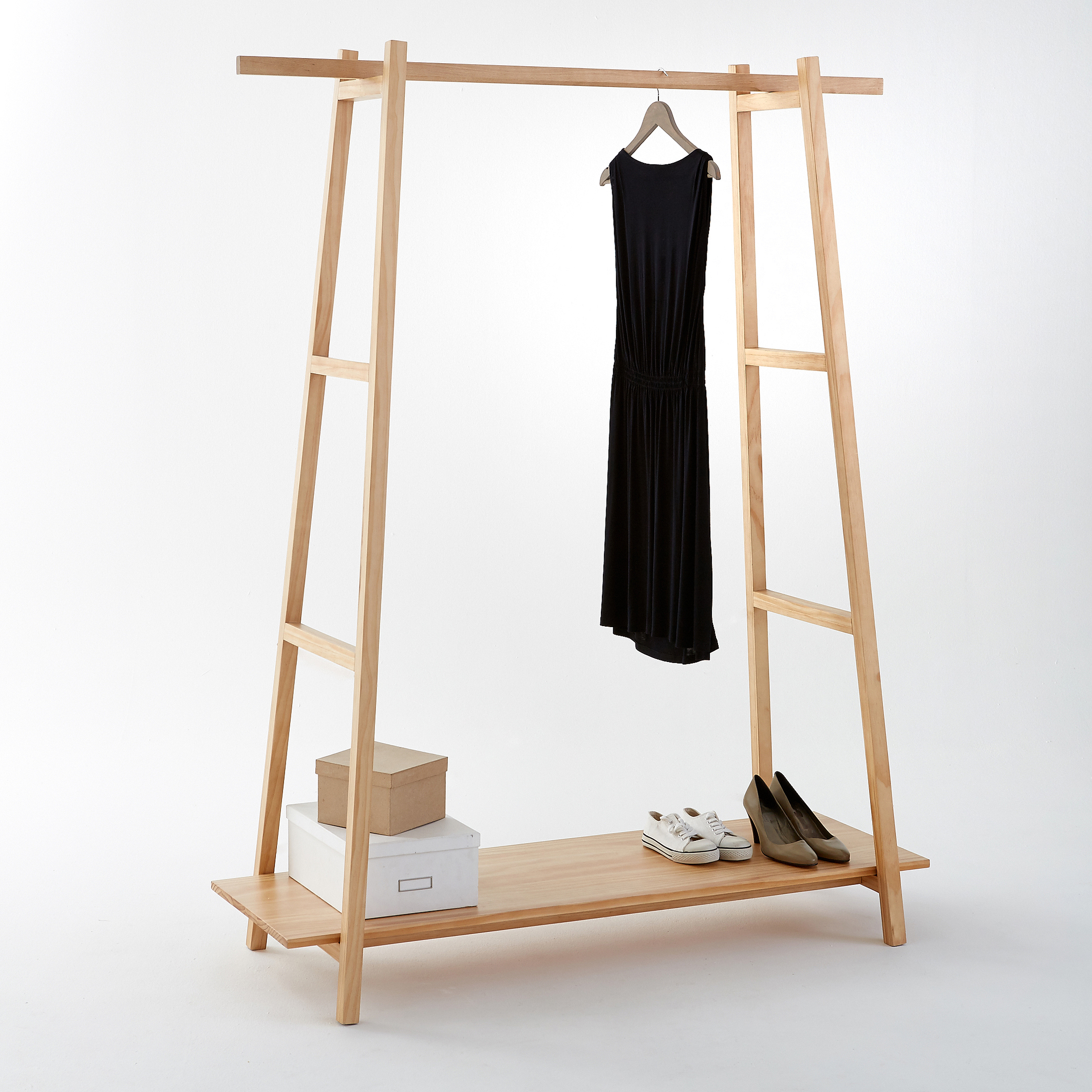 вешалка напольная для одежды на колесиках деревянная своими руками