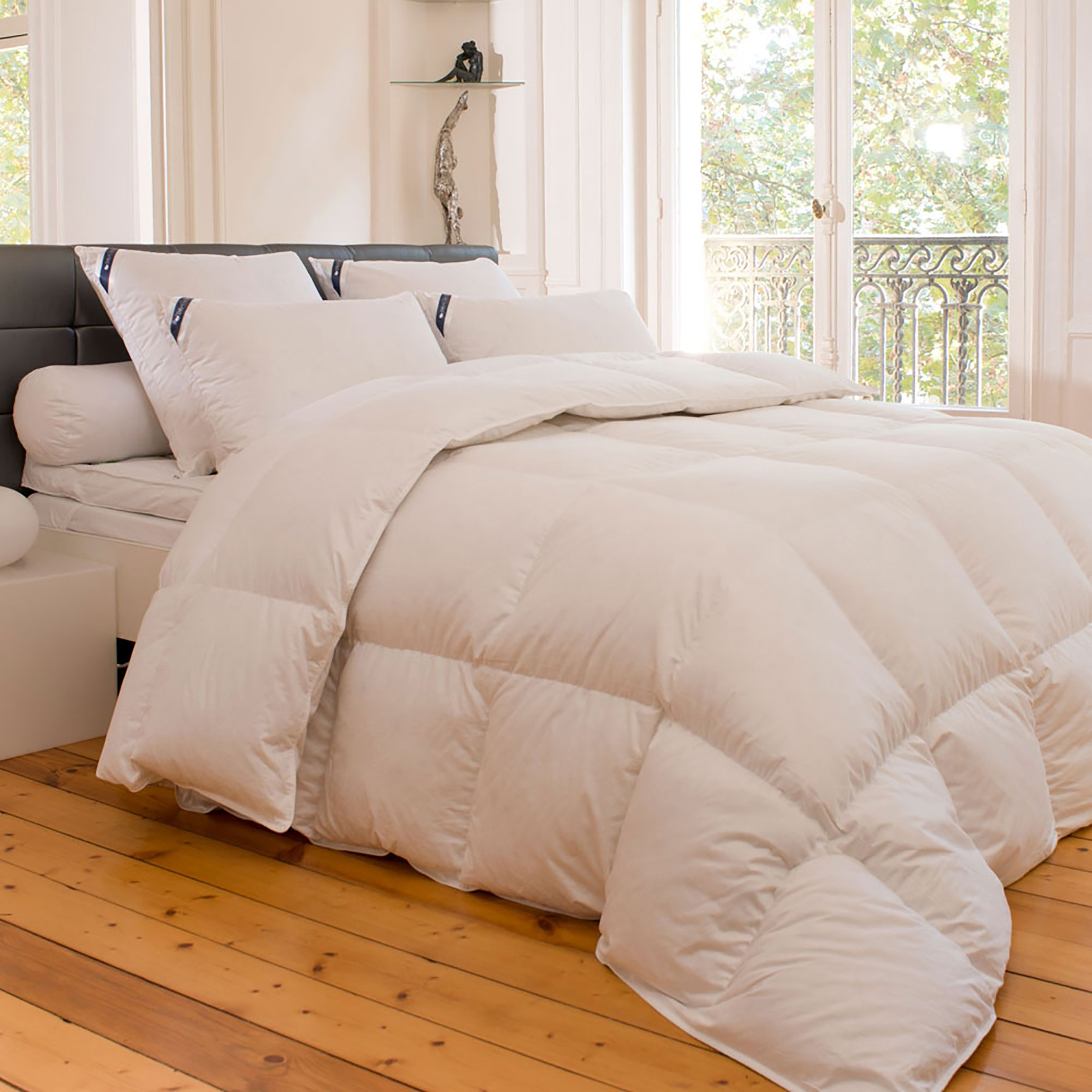 Одеялы. Одеяло. Красивое одеяло. Пуховое одеяло. Мягкая постель.