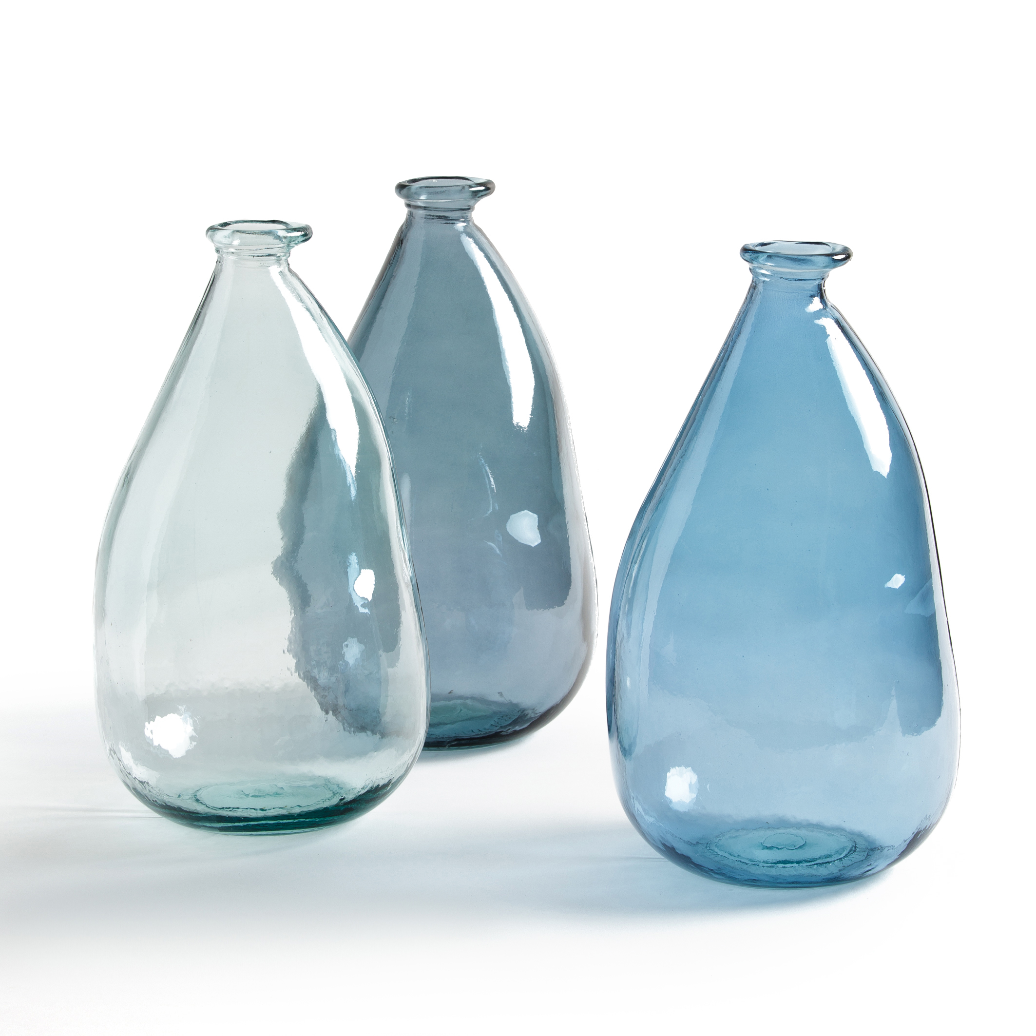 Стеклянный сосуд сложной формы заполнен. Стеклянные вазы. Стеклянные вазы и бутылки. Ваза бутыль стеклянная. Ваза бутылка стеклянная.